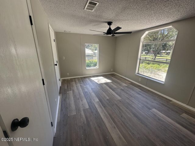 528 WILSON Drive, Interlachen, FL 32148