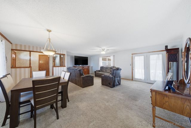 528 S 20th Street, Collinsville, OK 74021