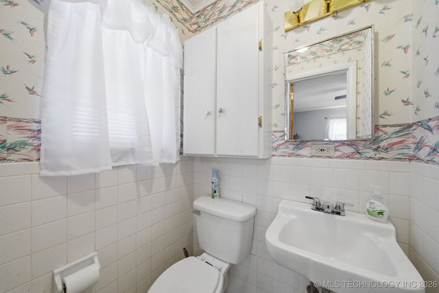 528 S 20th Street, Collinsville, OK 74021