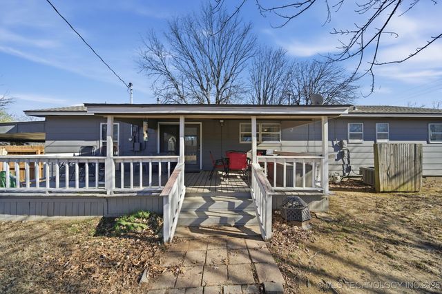 528 S 20th Street, Collinsville, OK 74021