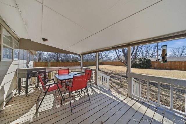 528 S 20th Street, Collinsville, OK 74021