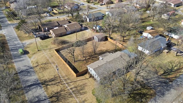 528 S 20th Street, Collinsville, OK 74021