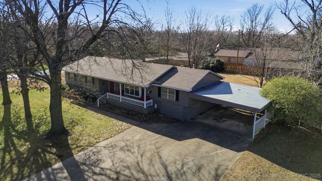 528 S 20th Street, Collinsville, OK 74021