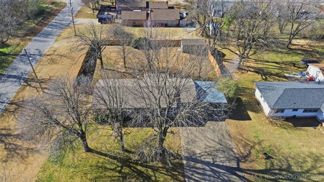 528 S 20th Street, Collinsville, OK 74021
