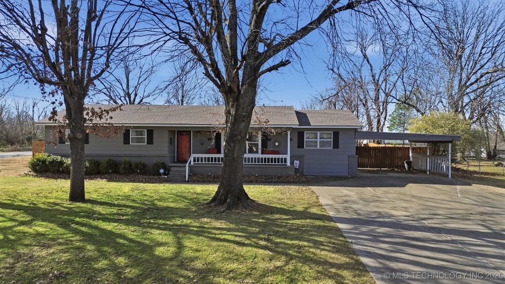 528 S 20th Street, Collinsville, OK 74021