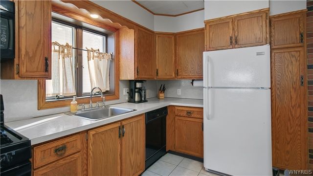 642 Emerson Drive, Amherst, NY 14226
