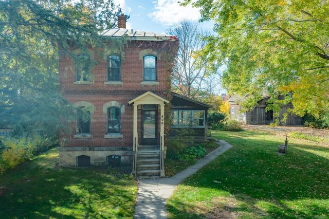 820 Owens Street N, Stillwater, MN 55082