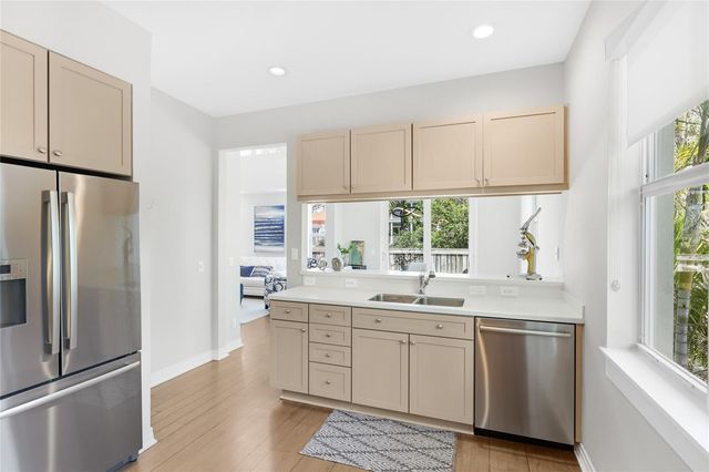 392 FIREHOUSE LANE, Longboat Key, FL 34228