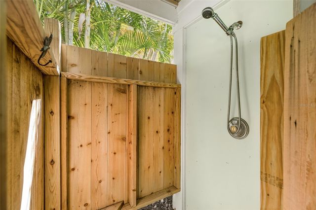 392 FIREHOUSE LANE, Longboat Key, FL 34228
