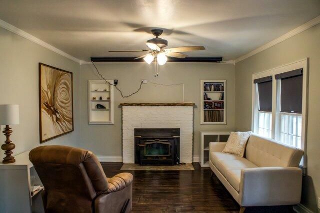 202 N Hemphill Street, Crane, MO 65633