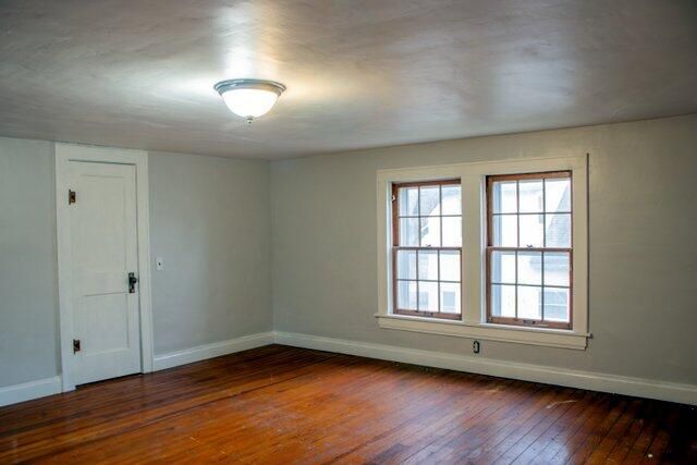 202 N Hemphill Street, Crane, MO 65633