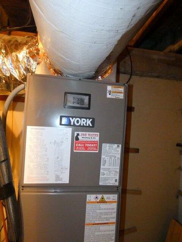 202 N Hemphill Street, Crane, MO 65633