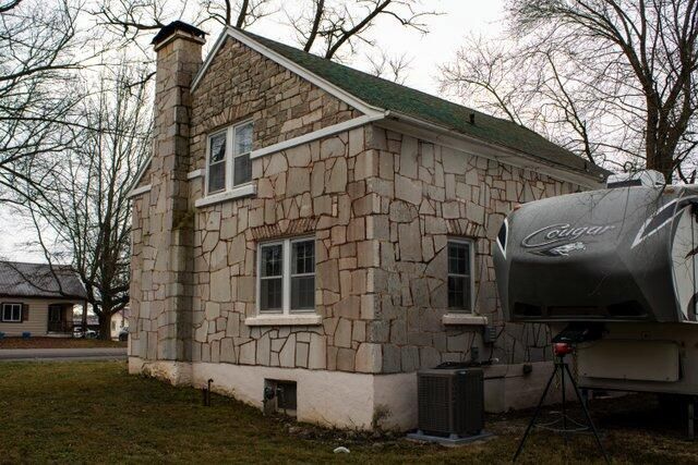 202 N Hemphill Street, Crane, MO 65633