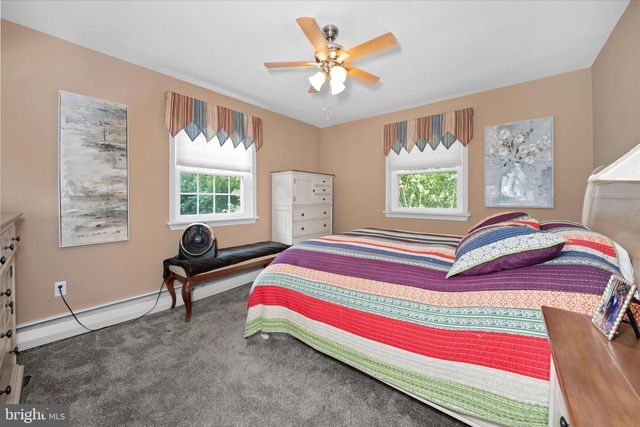 2302 MARSH RD, Wilmington, DE 19810