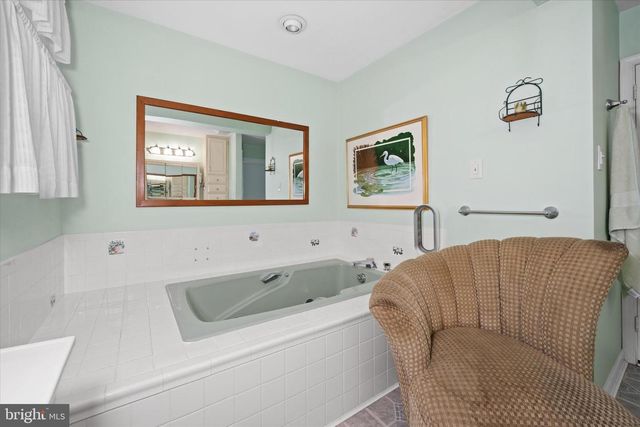 2302 MARSH RD, Wilmington, DE 19810