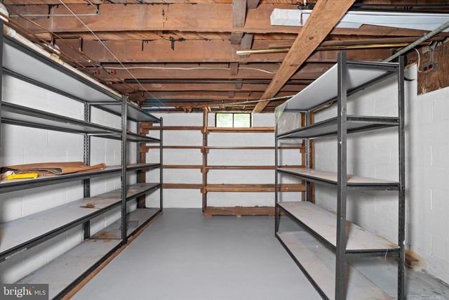 2302 MARSH RD, Wilmington, DE 19810
