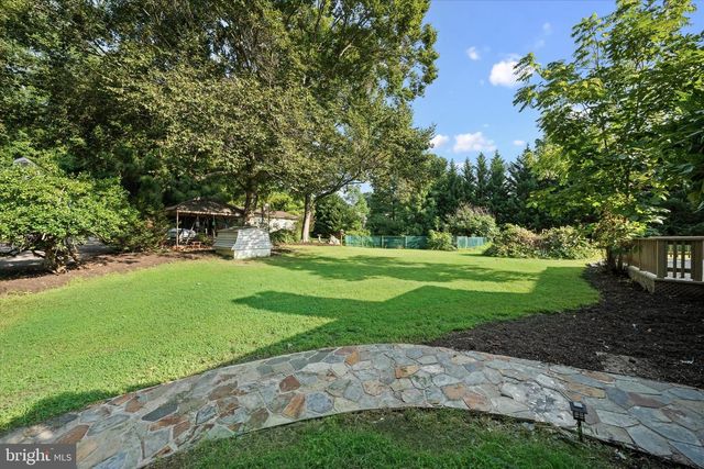 2302 MARSH RD, Wilmington, DE 19810