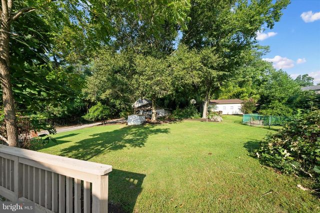 2302 MARSH RD, Wilmington, DE 19810