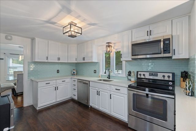 254 Cambridge Rd, Woburn, MA 01801