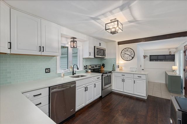 254 Cambridge Rd, Woburn, MA 01801