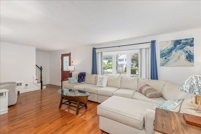 254 Cambridge Rd, Woburn, MA 01801