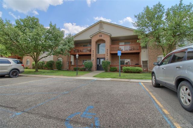 9743 Wildflower Court, Van Buren Charter Township, MI 48111