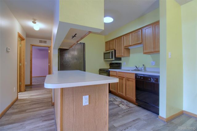 9743 Wildflower Court, Van Buren Charter Township, MI 48111