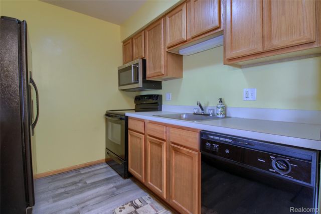 9743 Wildflower Court, Van Buren Charter Township, MI 48111