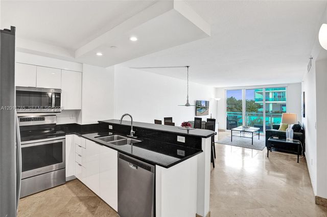 6917 Collins Ave 503, Miami Beach, FL 33141