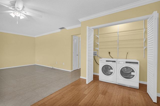 2121 NE 68th Street 209, Fort Lauderdale, FL 33308