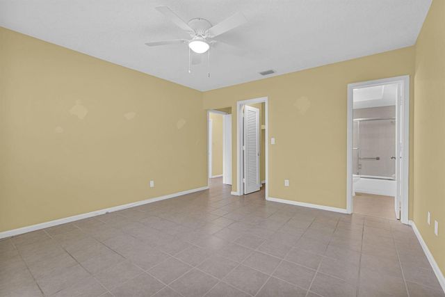 2121 NE 68th Street 209, Fort Lauderdale, FL 33308