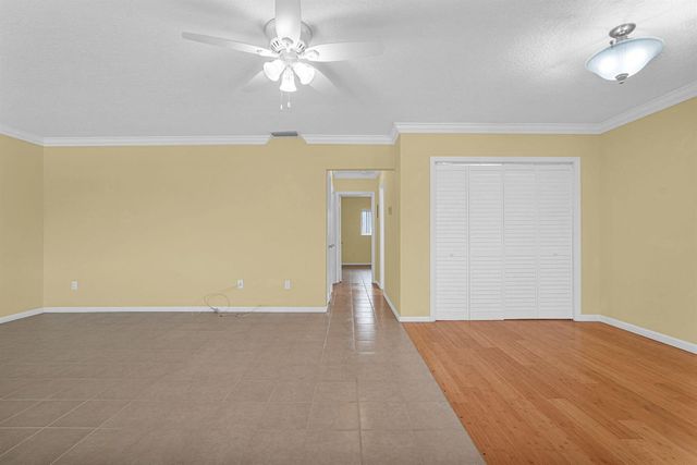 2121 NE 68th Street 209, Fort Lauderdale, FL 33308