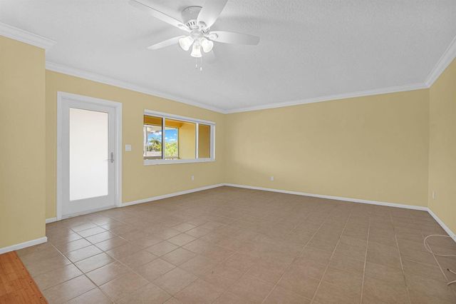 2121 NE 68th Street 209, Fort Lauderdale, FL 33308