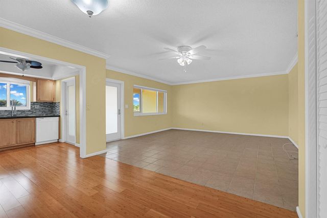 2121 NE 68th Street 209, Fort Lauderdale, FL 33308