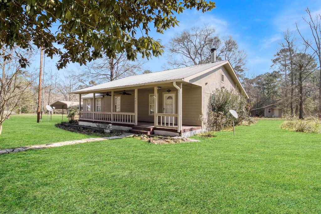 402 Anderson Road, Livingston, TX 77351