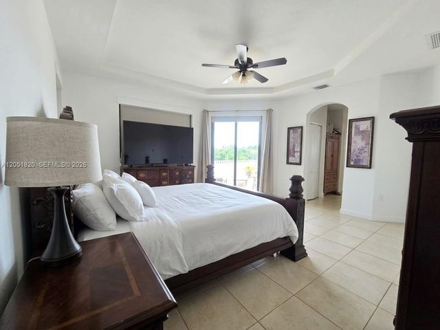 15350 SW 11 ST, Miami, FL 33178