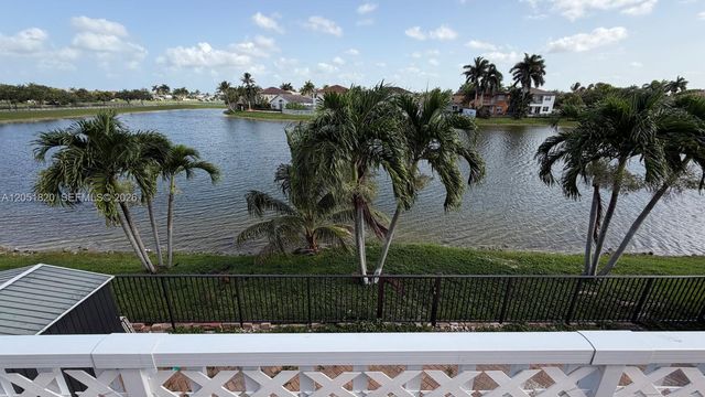 15350 SW 11 ST, Miami, FL 33178
