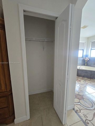 15350 SW 11 ST, Miami, FL 33178