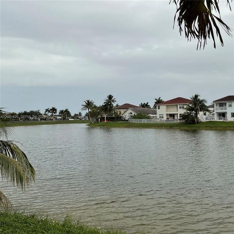 15350 SW 11 ST, Miami, FL 33178