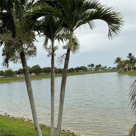 15350 SW 11 ST, Miami, FL 33178