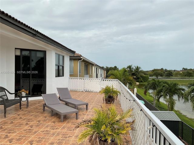 15350 SW 11 ST, Miami, FL 33178