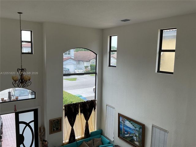 15350 SW 11 ST, Miami, FL 33178