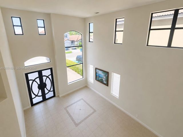 15350 SW 11 ST, Miami, FL 33178