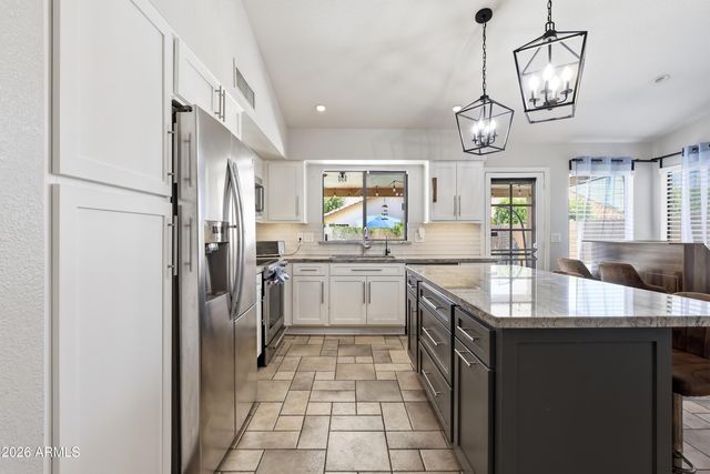 8875 S ASH Avenue, Tempe, AZ 85284