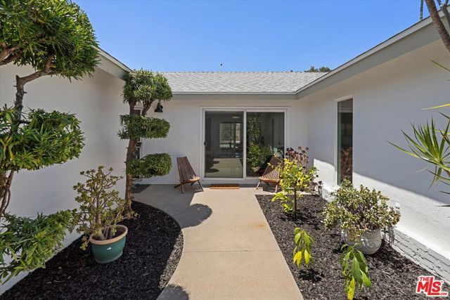8977 Riderwood Drive, Sunland (los Angeles), CA 91040