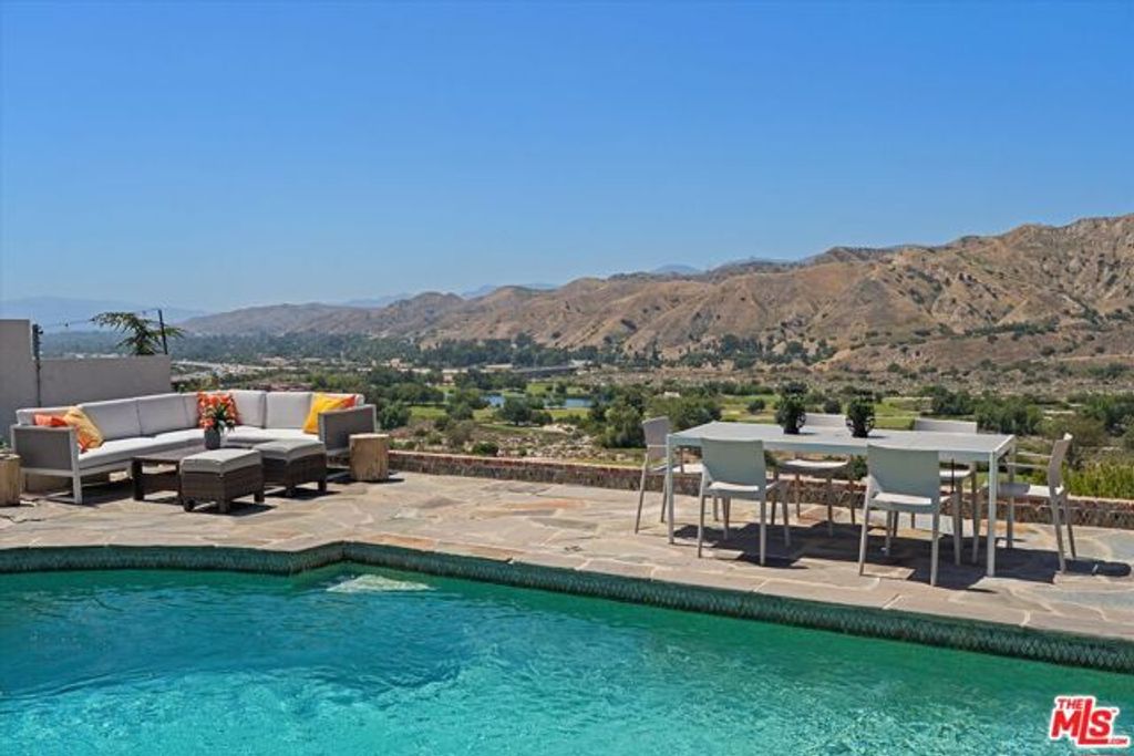 8977 Riderwood Drive, Sunland (los Angeles), CA 91040