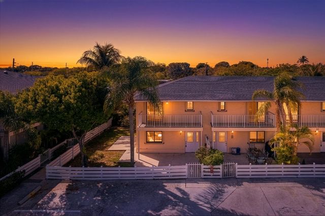 324 W Pine Street 11, Lantana, FL 33462