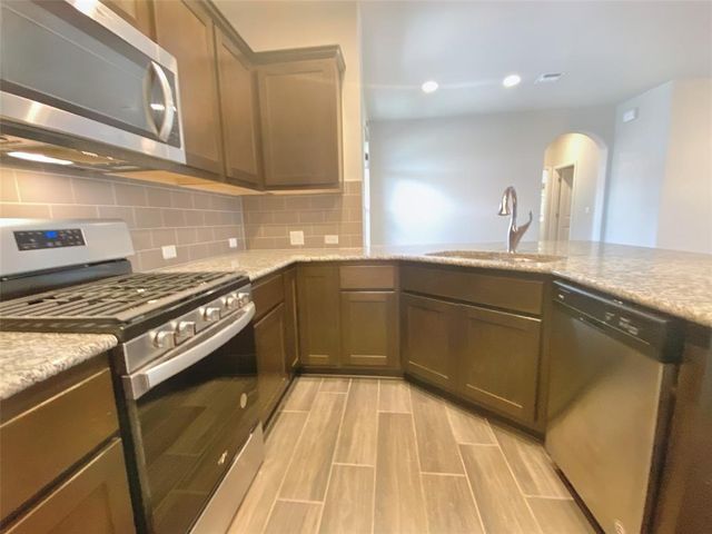 8901 Panhandle DR, Austin, TX 78747