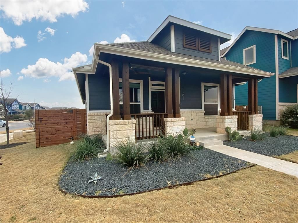 8901 Panhandle DR, Austin, TX 78747