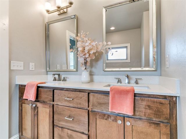 624 Frisco Ridge Road, Yukon, OK 73099